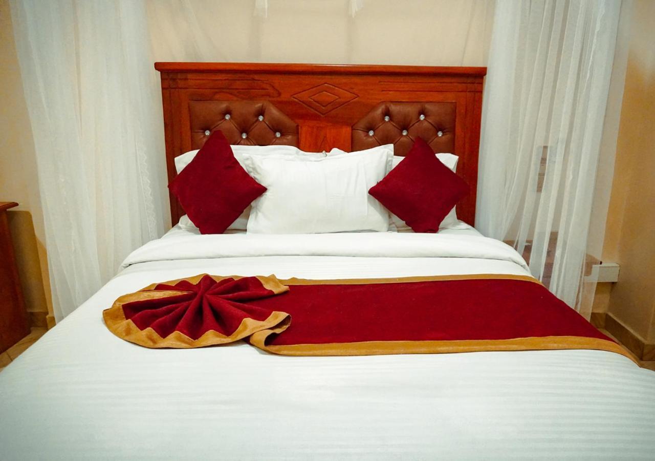 Senator Hotel Аруша Екстериор снимка