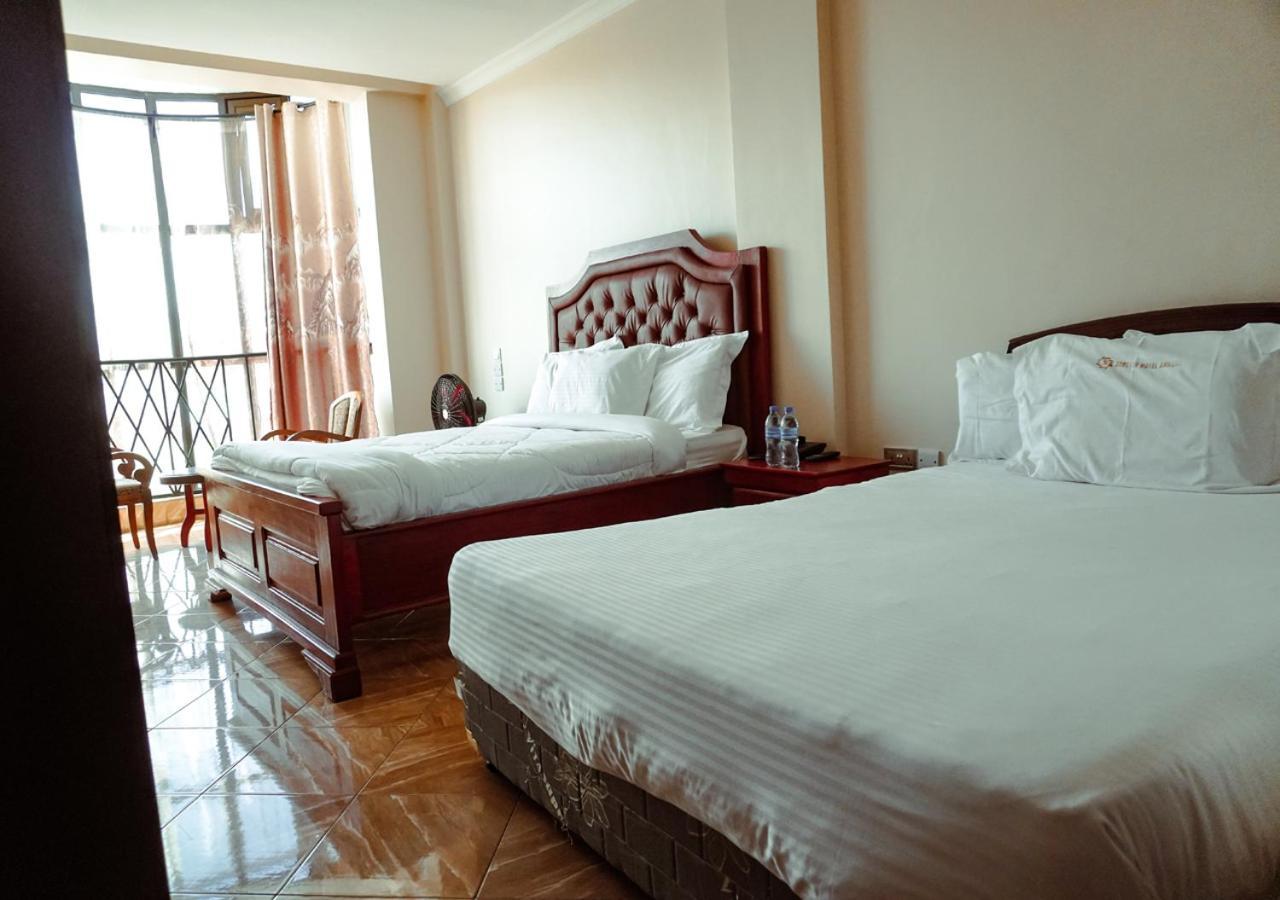 Senator Hotel Аруша Екстериор снимка
